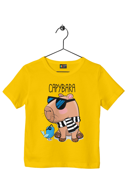 Футболка дитяча з принтом "Стильна капібара". Капібара, модна капібара, настрій, окуляри, птах, сонячні окуляри, стильна капібара, тварина, шарф у смужку. 2070702