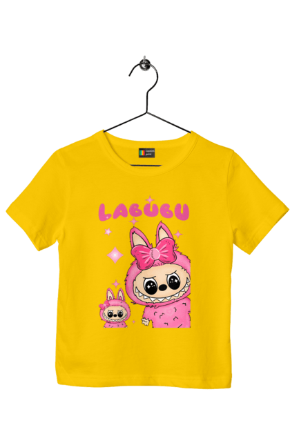 Футболка дитяча з принтом "Лабубу". Іграшка лабубу, лабубу, лабубу кока кола, мерч лабубу, мила, рожева лабубу, смішна лабубу. 2070702